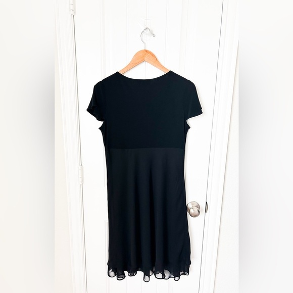 R & M Richards Black Dress Size Medium - Picture 2 of 2